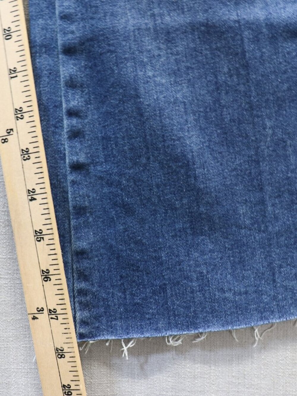 Veronica Beard Carson High Rise Ankle Flare Jeans Raw Hem Blue 32 Kick Flare - Picture 13 of 14